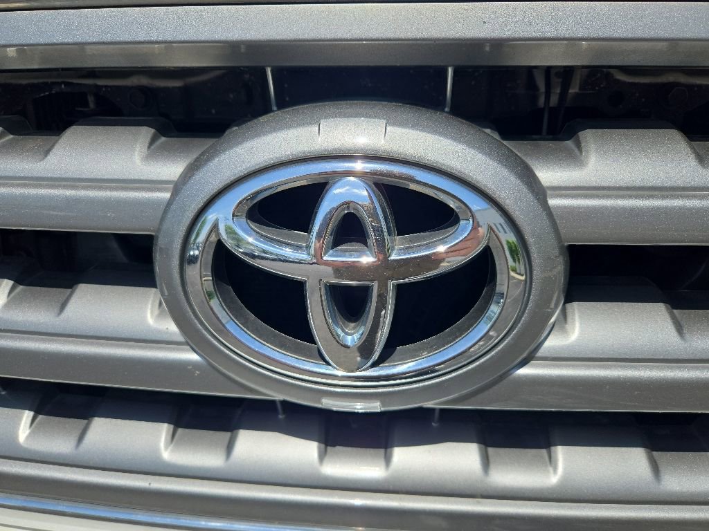 Used 2012 Toyota Sequoia Platinum AWD/4WD image 28