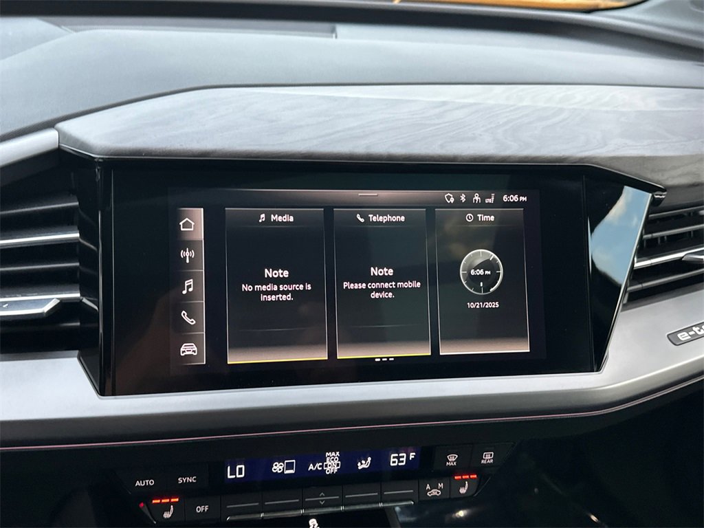 Used 2022 Audi Q4 e-tron Premium Plus w/ Premium Plus image 21