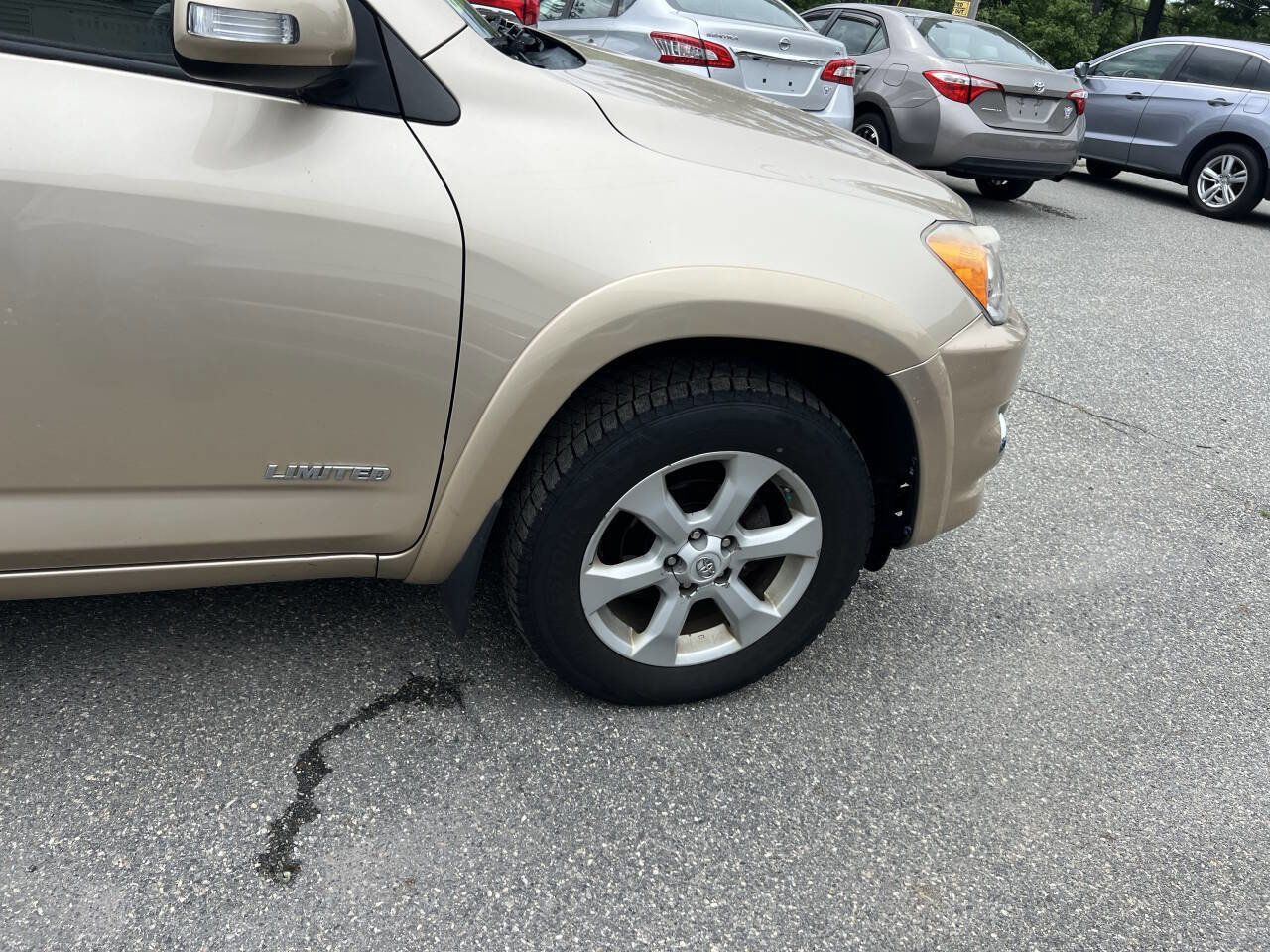 Used 2011 Toyota RAV4 Limited w/ Limited Extra Value Pkg AWD/4WD image 33