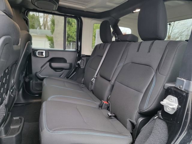 Certified 2022 Jeep Wrangler Unlimited Rubicon 4xe w/ Cold Weather Group image 21