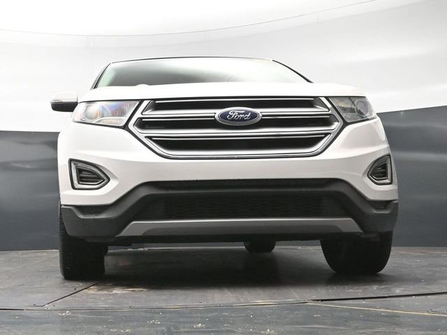 Used 2015 Ford Edge Titanium FWD image 34