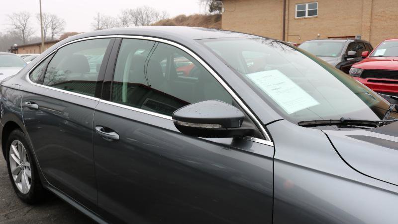 Used 2020 Volkswagen Passat 2.0T SE image 9