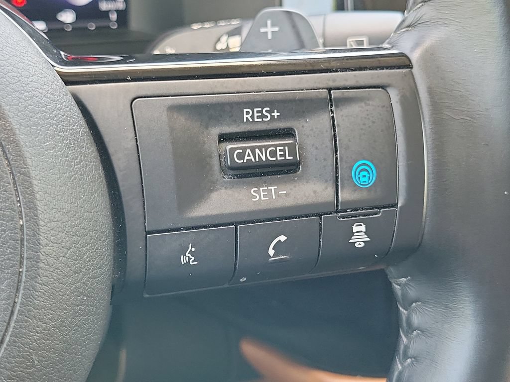 Certified 2024 Nissan Pathfinder Platinum FWD image 28
