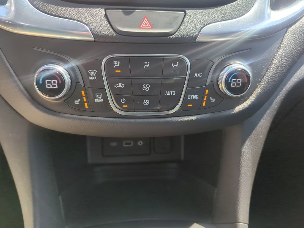 Certified 2021 Chevrolet Equinox LT AWD/4WD image 24