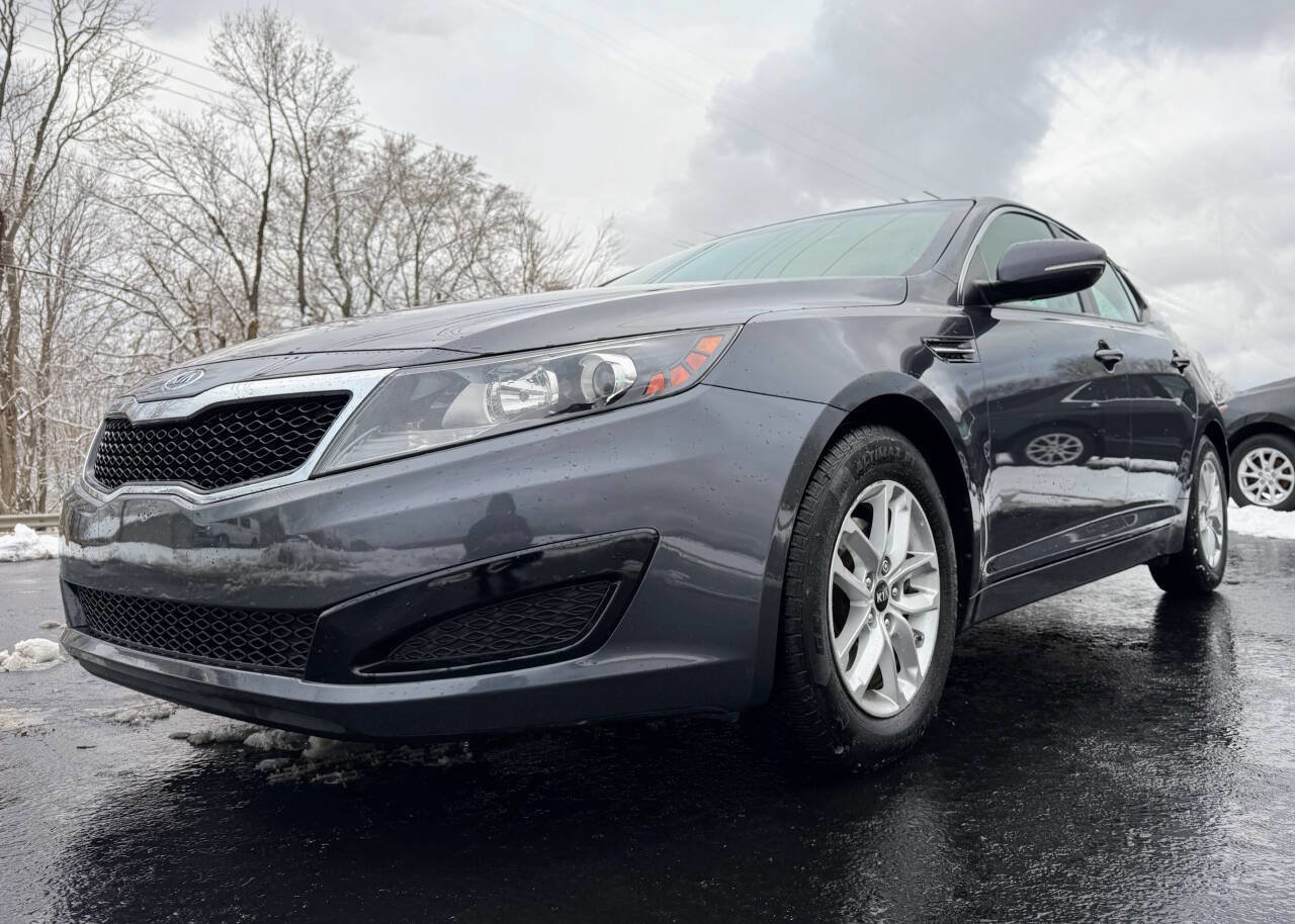 Used 2011 Kia Optima LX image 1