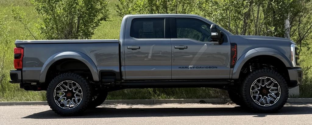 New 2025 Ford F250 Lariat w/ Lariat Ultimate Package image 10