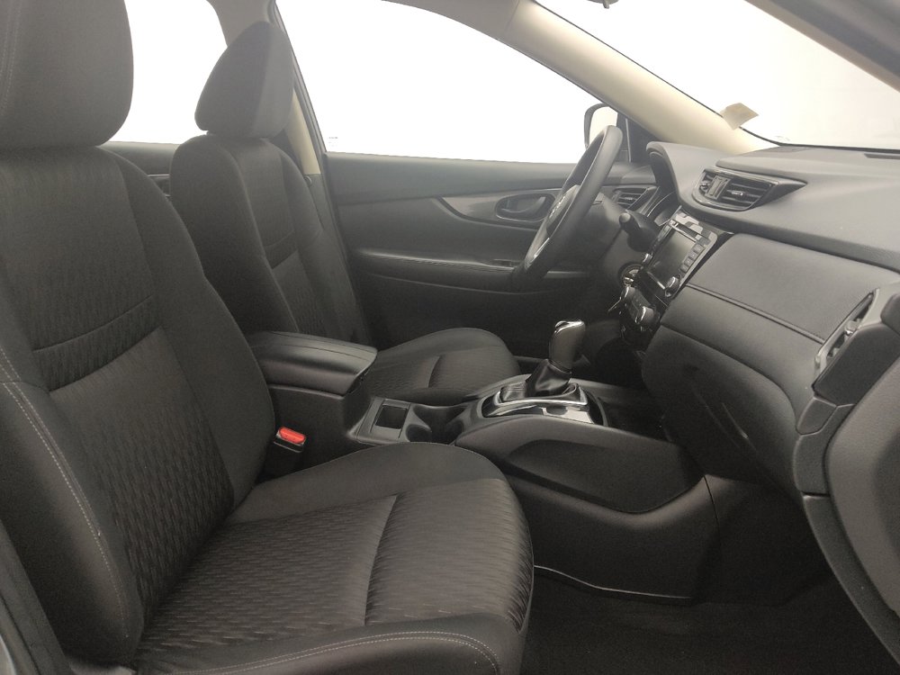 Used 2019 Nissan Rogue S image 21
