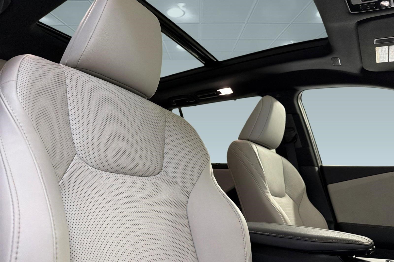 Used 2024 Lexus TX 350 FWD w/ Captains Chair Package image 14