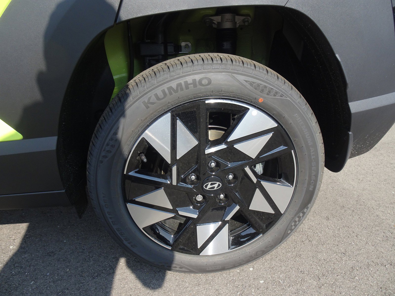 New 2025 Hyundai Kona SEL AWD/4WD image 3