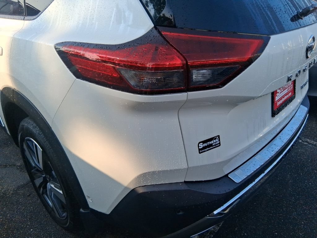 Used 2021 Nissan Rogue Platinum FWD image 8