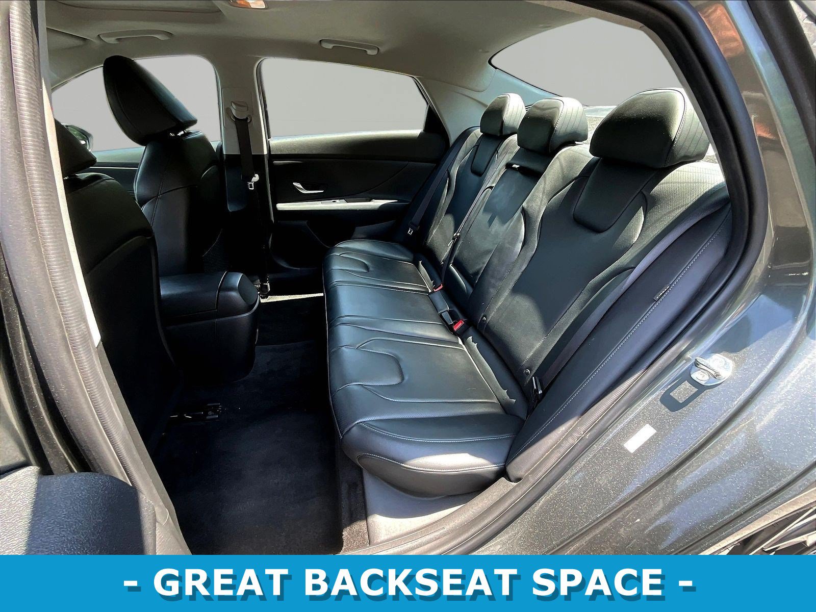 Used 2024 Hyundai Elantra Limited FWD image 22