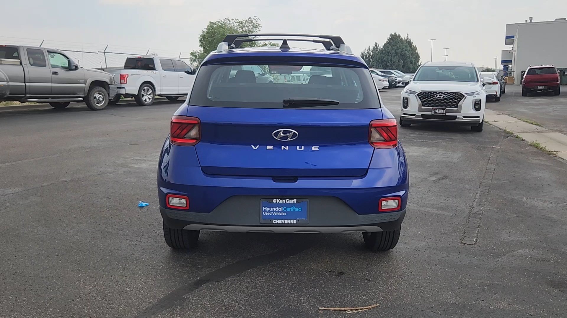 Certified 2022 Hyundai Venue SEL FWD image 19