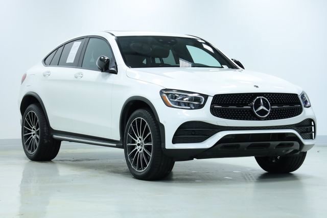 Used 2022 Mercedes-Benz GLC 300 4MATIC Coupe image 3