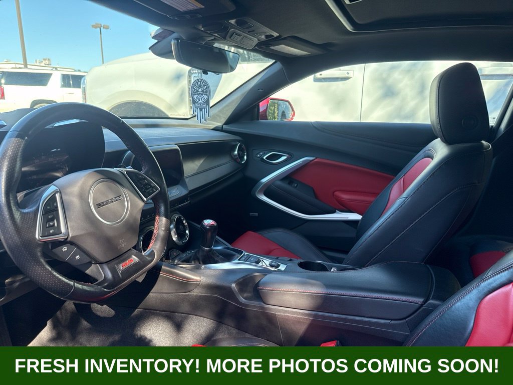 Used 2022 Chevrolet Camaro SS RWD image 8