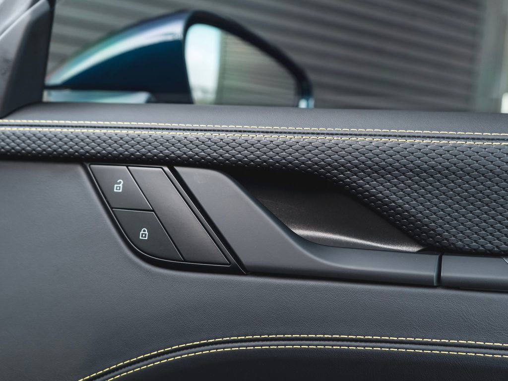 Used 2023 Porsche 911 GT3 image 34