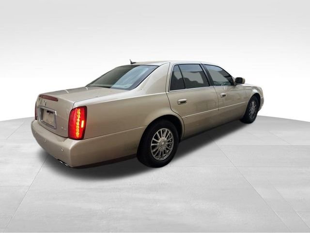 Used 2005 Cadillac De Ville DHS w/ Equipment Group FWD image 7