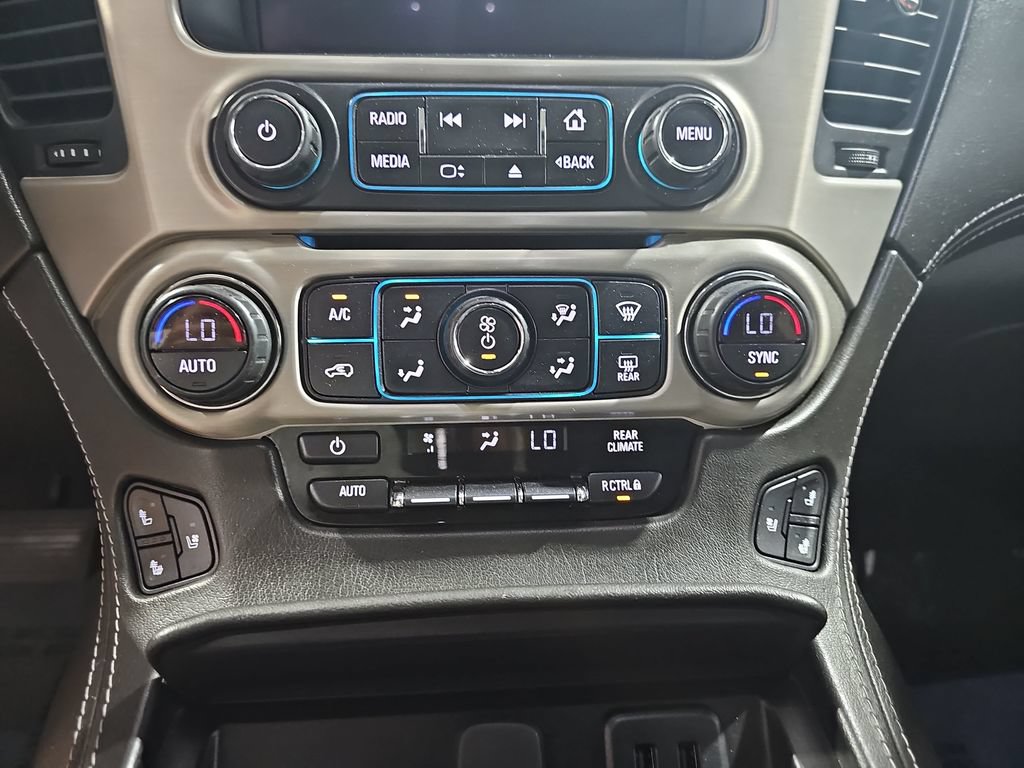 Used 2020 GMC Yukon Denali w/ Denali Ultimate Package AWD/4WD image 27