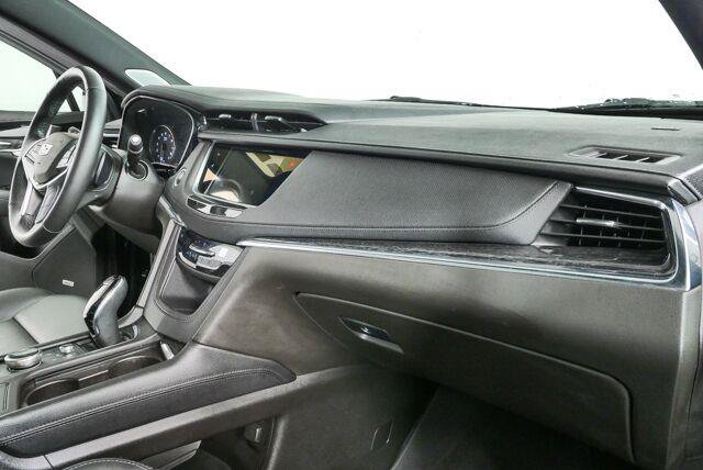 Certified 2023 Cadillac XT5 Premium Luxury w/ Technology Package FWD image 36