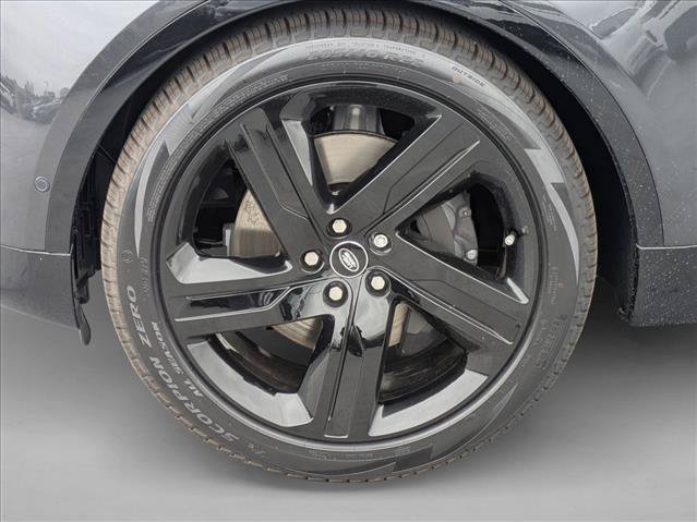 New 2025 Land Rover Discovery Dynamic SE AWD/4WD image 10