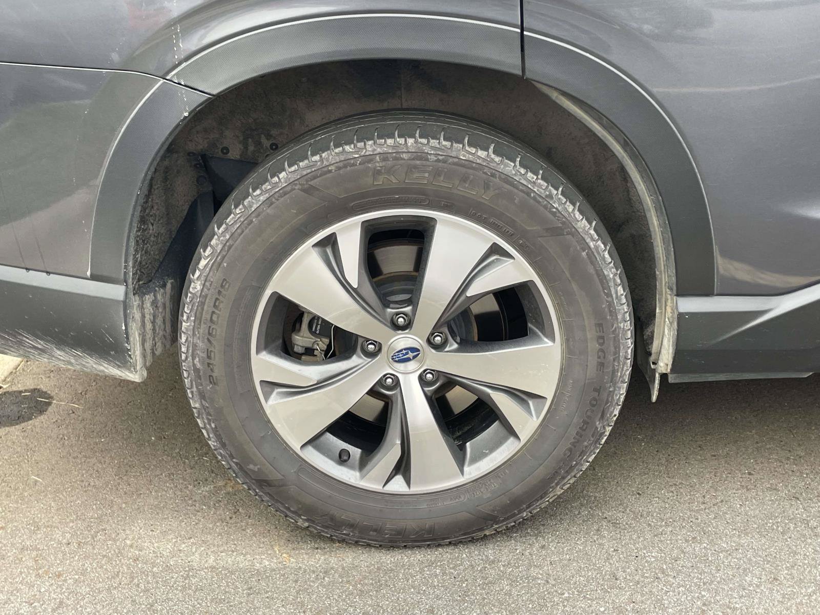 Used 2020 Subaru Ascent Premium w/ Convenience Package AWD/4WD image 5