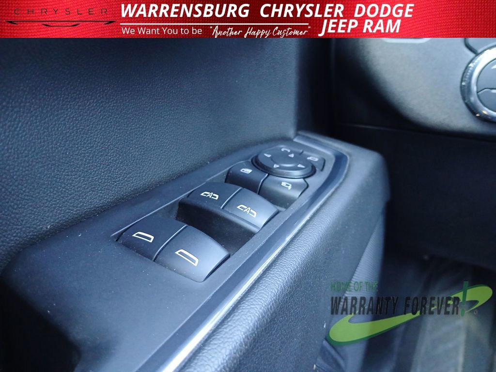 Used 2025 GMC Sierra 1500 SLT image 28