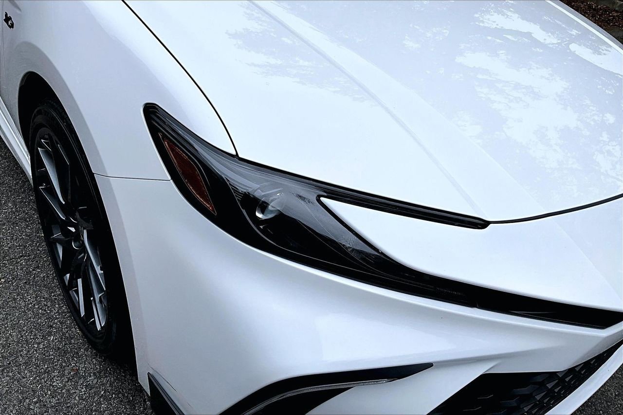 Used 2025 Toyota Camry SE FWD image 33