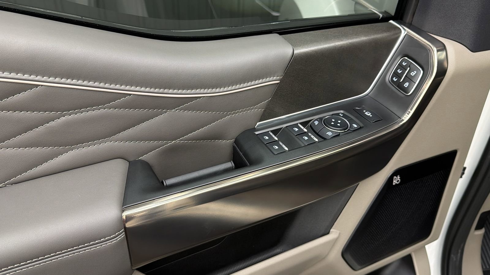 Used 2026 Ford F450 Platinum w/ Platinum Plus Package image 34