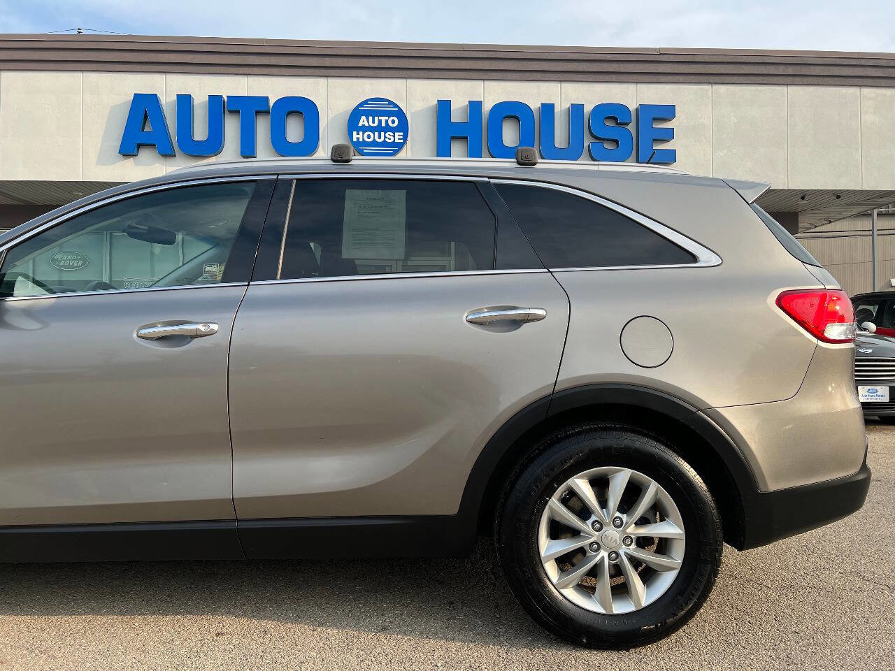 Used 2016 Kia Sorento AWD image 36