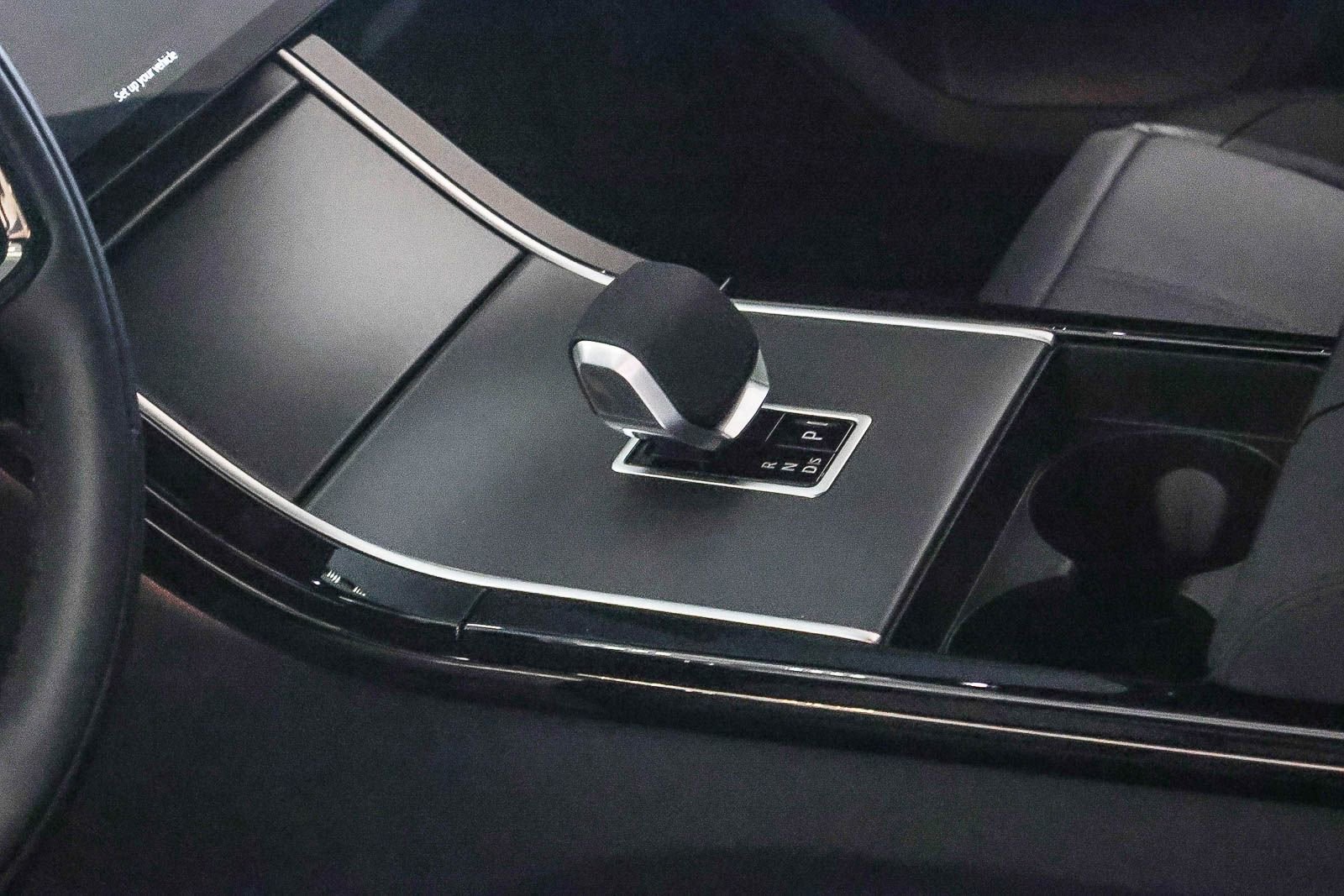 New 2026 Land Rover Range Rover Velar S AWD/4WD image 24