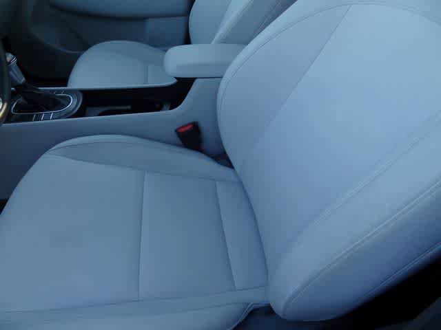 Used 2025 Hyundai Kona SEL FWD image 6