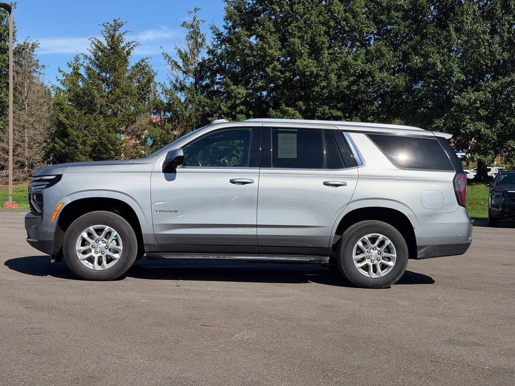 Used 2025 Chevrolet Tahoe LT AWD/4WD image 3