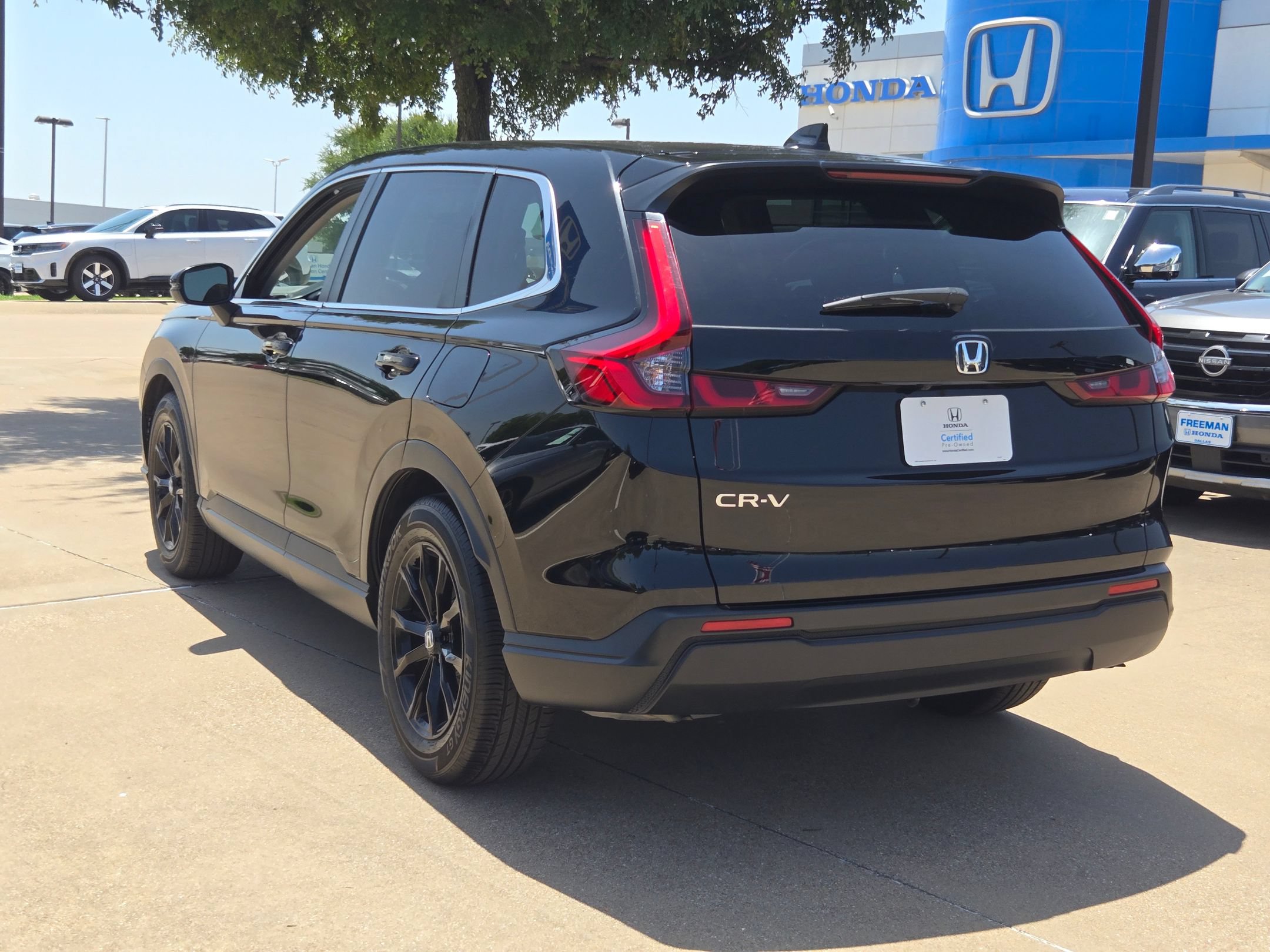 Certified 2025 Honda CR-V EX image 7