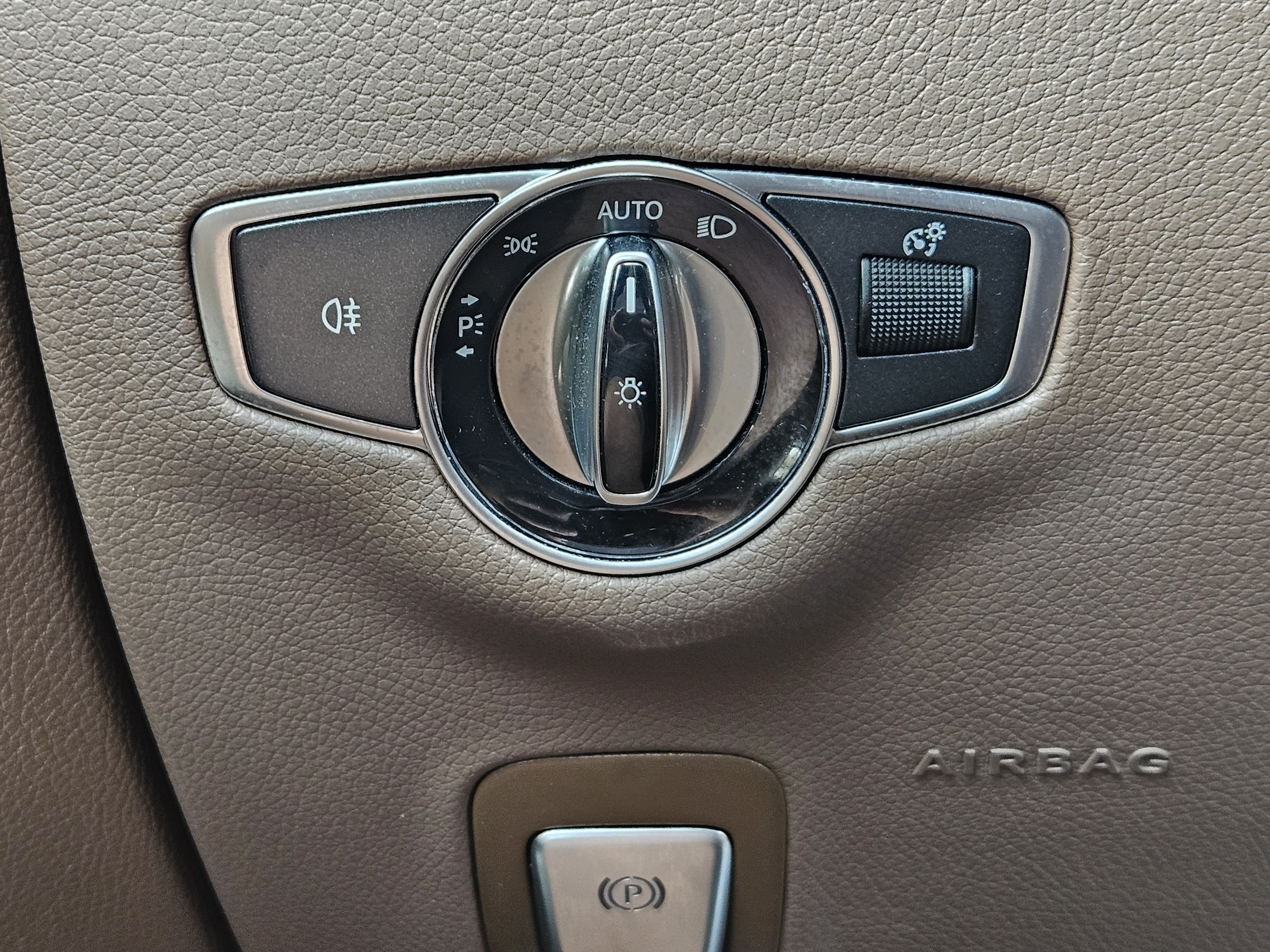 Used 2021 Mercedes-Benz E 350 Sedan image 23
