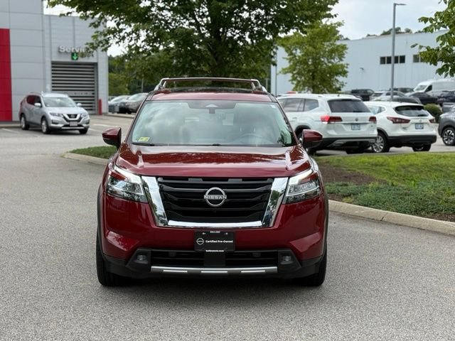 Used 2022 Nissan Pathfinder Platinum w/ Lighting Package (N93) AWD/4WD image 2