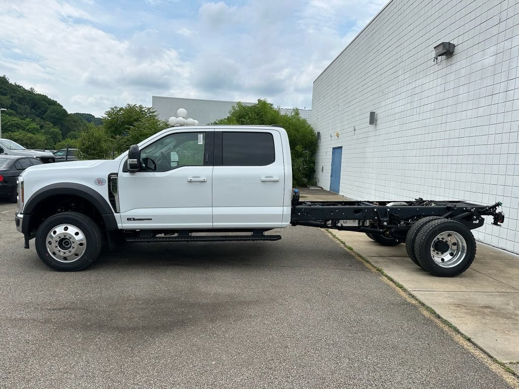 New 2026 Ford F550 4x4 Crew Cab Super Duty image 2