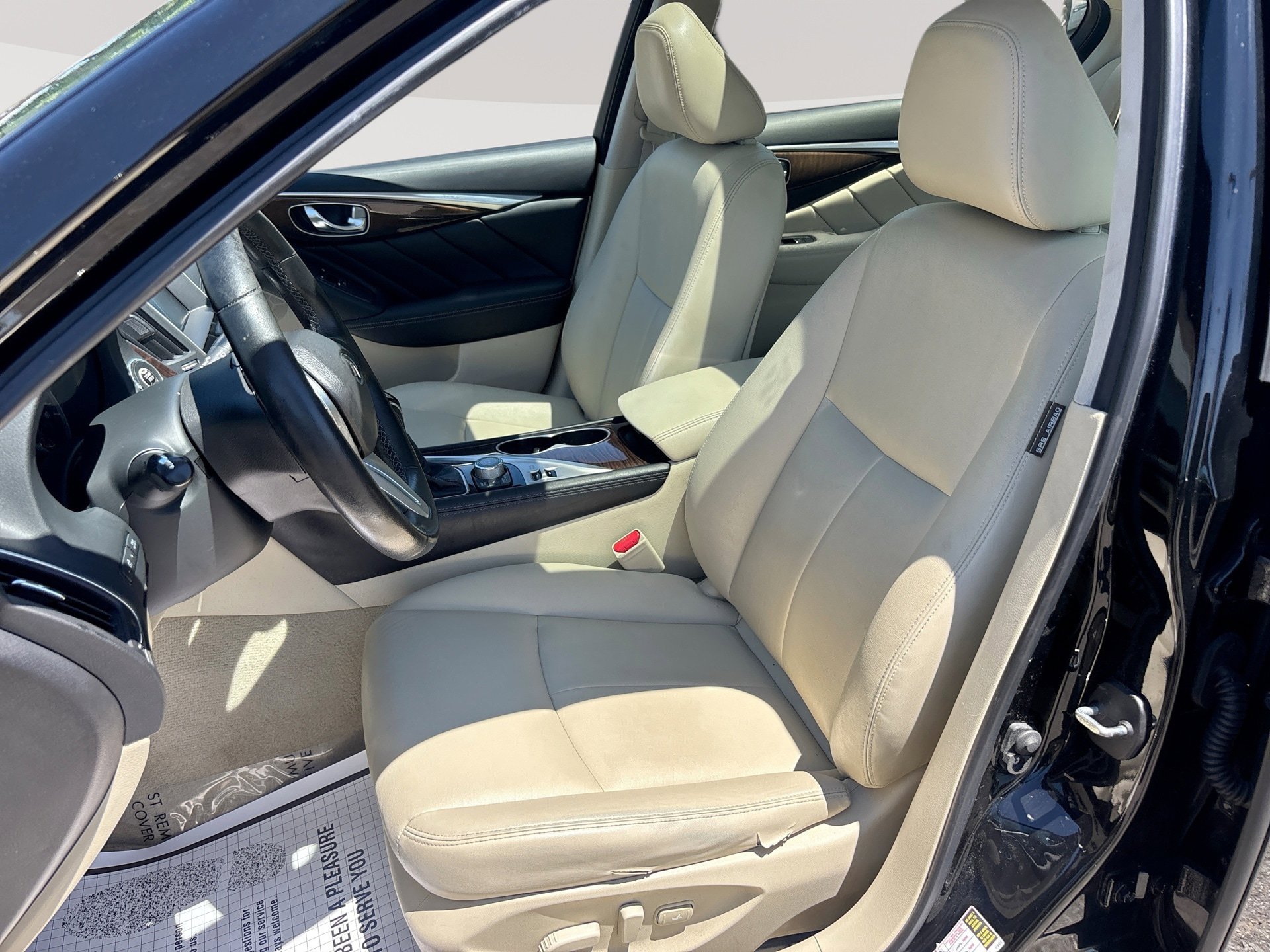 Used 2019 INFINITI Q50 Luxe w/ Essential Package (3.0T Luxe) AWD/4WD image 13