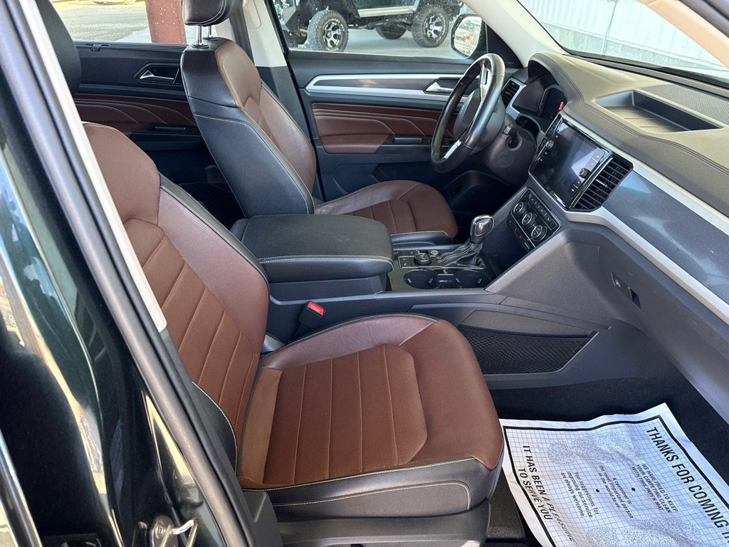 Used 2021 Volkswagen Atlas SEL Premium image 11