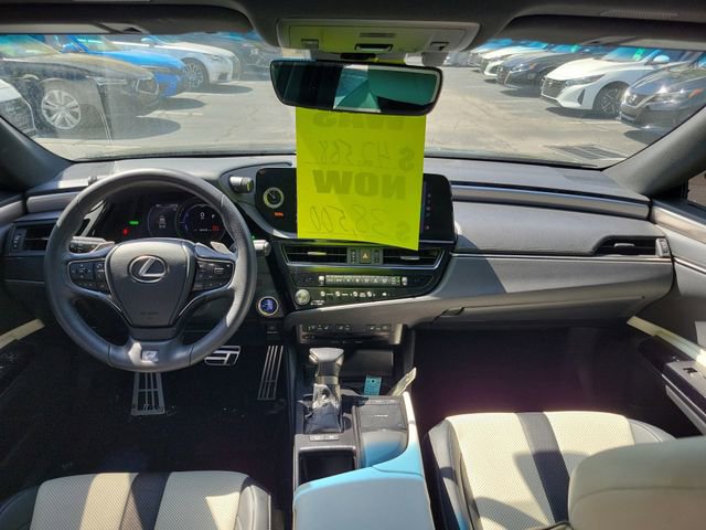 Used 2022 Lexus ES 300h F Sport FWD image 24