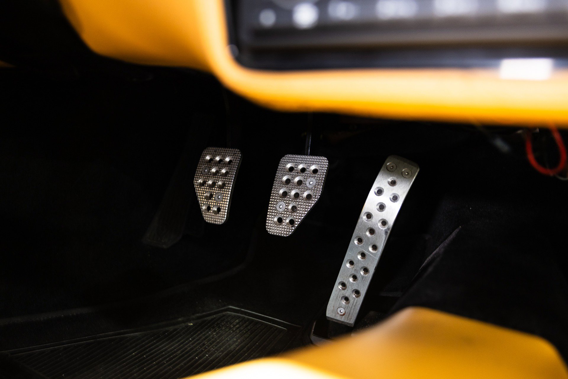 Used 1995 Ferrari F355 Berlinetta image 41