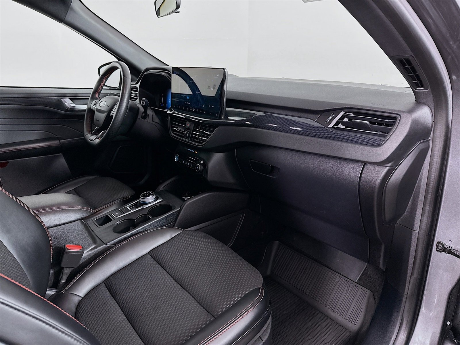 Used 2024 Ford Escape ST-Line w/ Tech Pack #1 image 27