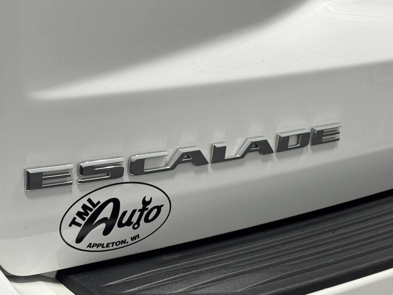 Used 2021 Cadillac Escalade Sport w/ Driver Assist Tech Package image 6