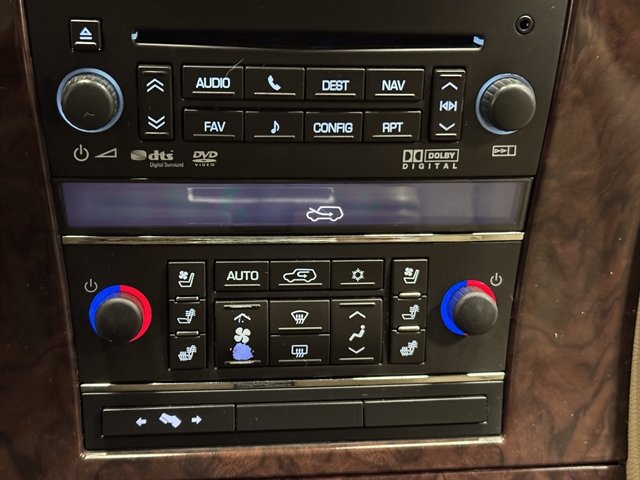 Used 2013 Cadillac Escalade EXT AWD/4WD image 21
