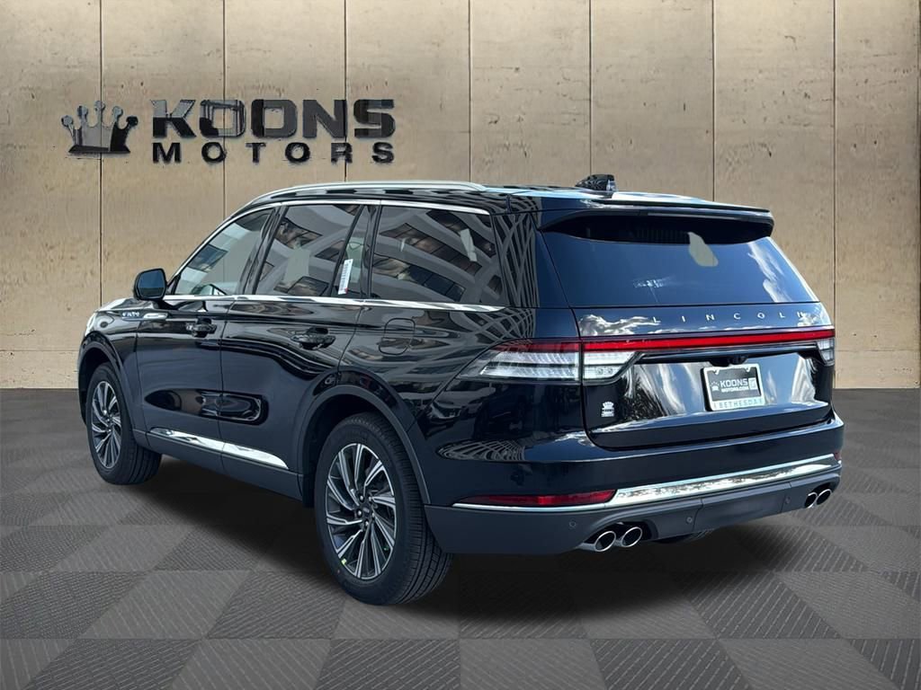 New 2026 Lincoln Aviator AWD image 3