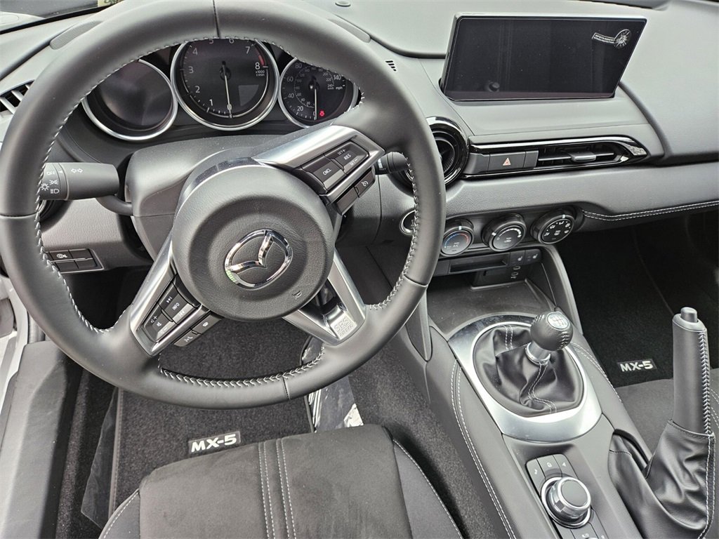 New 2025 MAZDA MX-5 Miata Club image 7