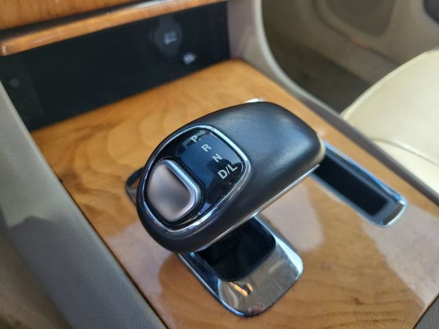 Used 2013 Chrysler 300 C RWD image 23