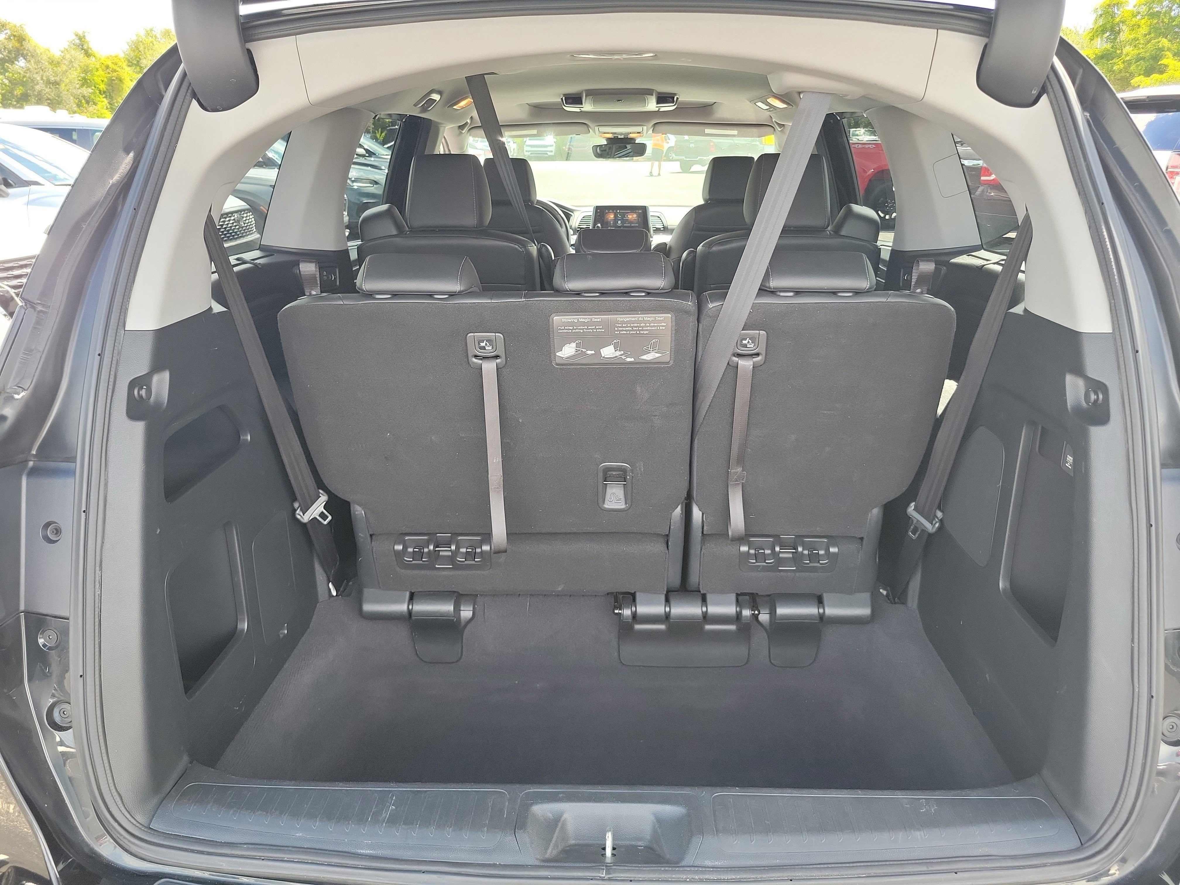 Used 2021 Honda Odyssey Touring image 12