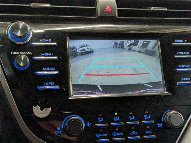 Used 2018 Toyota Camry LE image 13