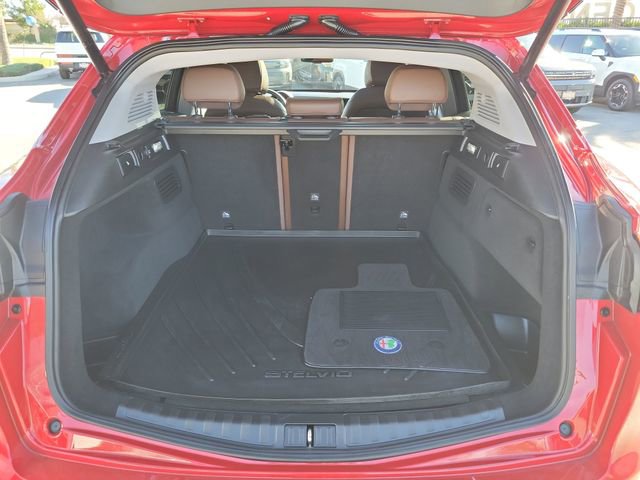 Used 2019 Alfa Romeo Stelvio image 22