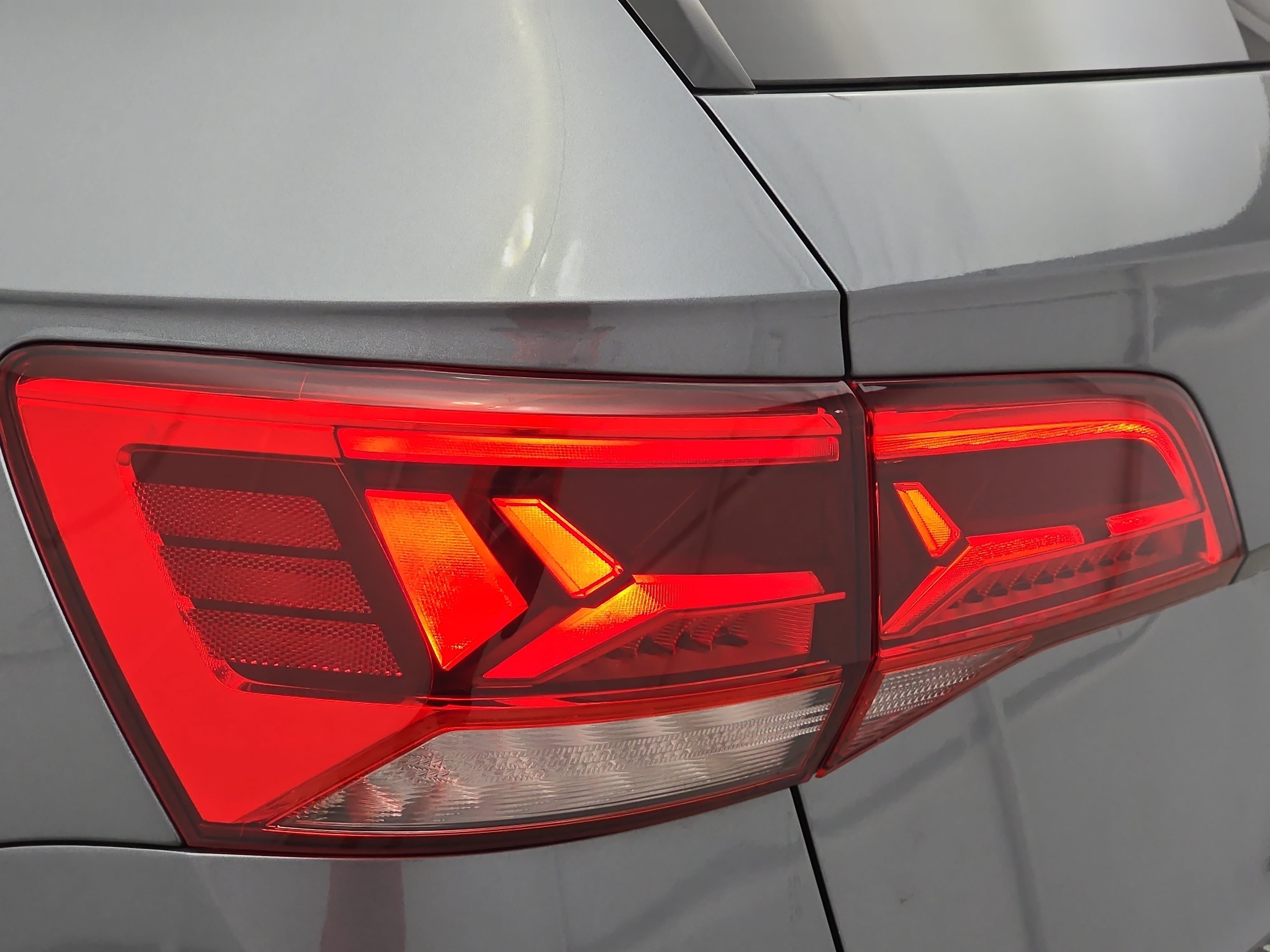 Certified 2024 Volkswagen Taos SE AWD/4WD image 34