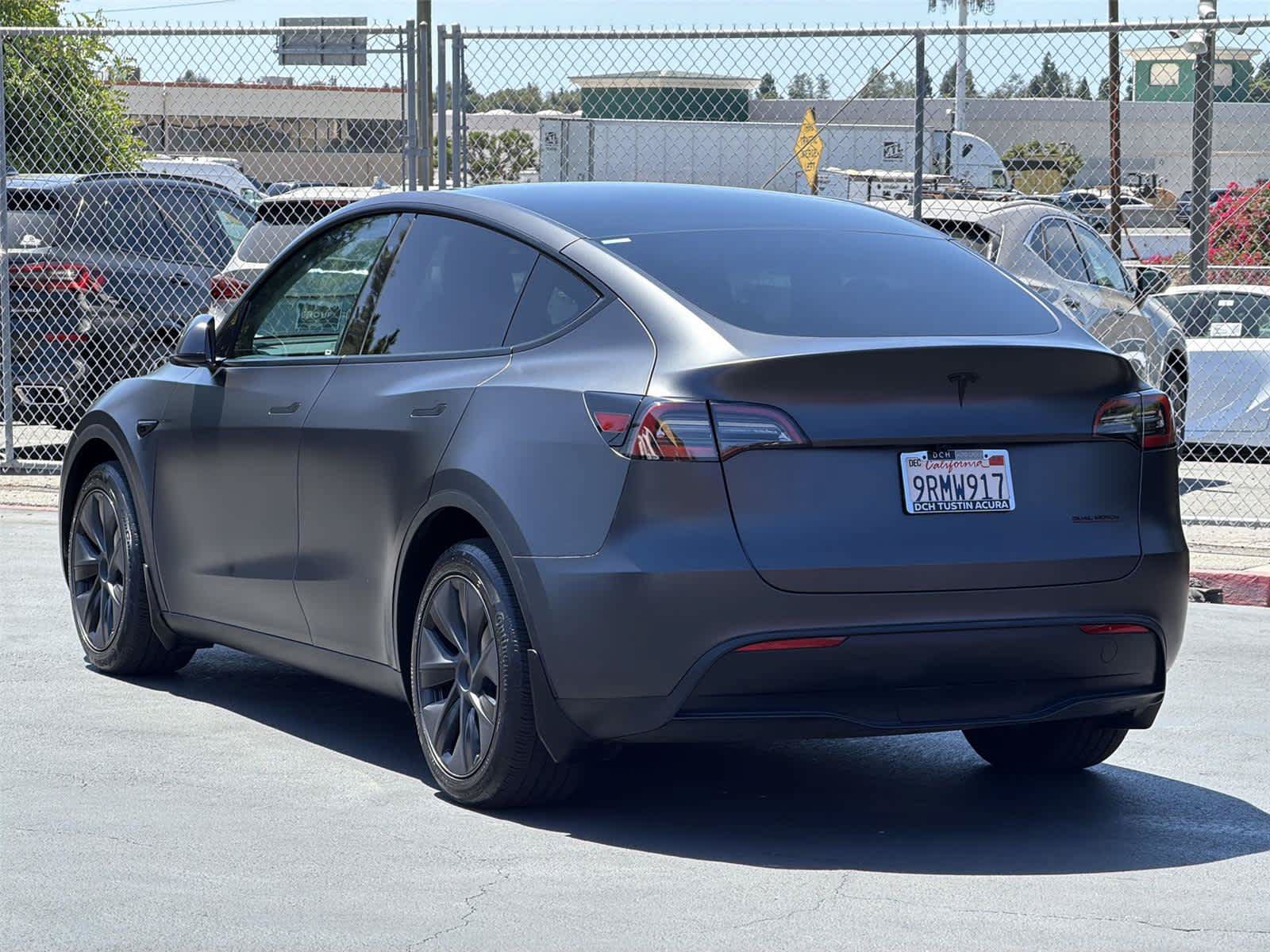 Used 2025 Tesla Model Y Long Range AWD/4WD image 5